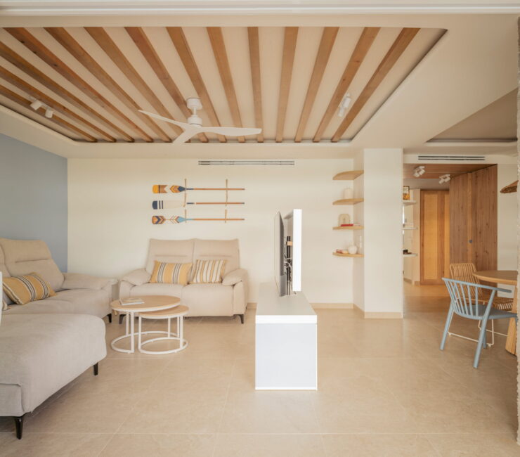 17_AA143_AA143 La arquitecta Ana Fernández reforma una segunda residencia frente al mar en Murcia: «Diseñamos una casa de playa, pero con un aire fresco y renovado»
